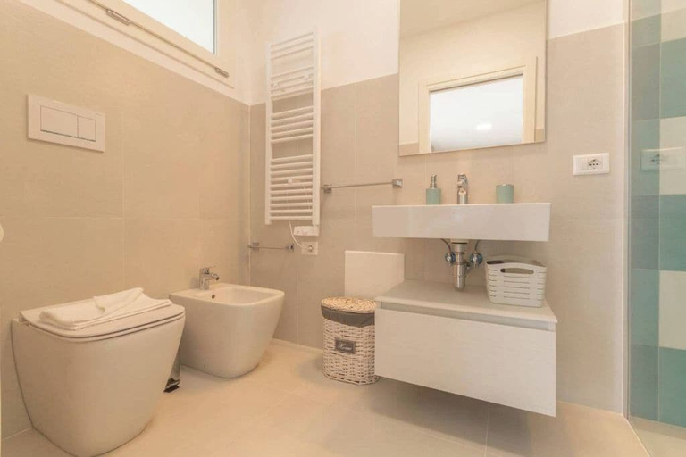 Bathroom 5, villa di CA, Olbia-Tempio