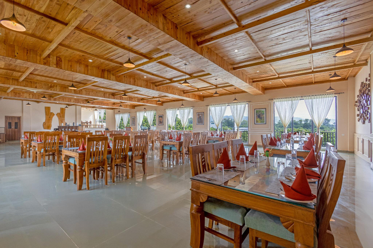 Food & Drinks 3, Sterling Quinta Jim Corbett, Nainital