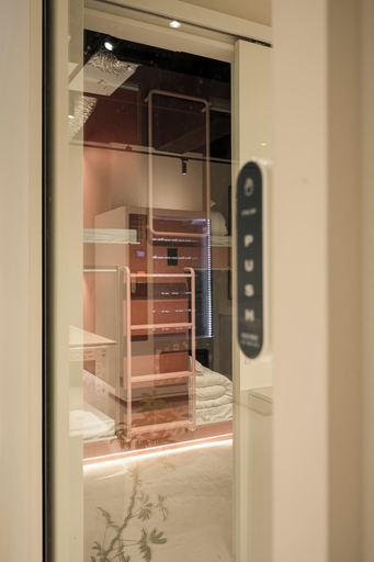 Room 3, Jh blossom capsule & cabin hotel, Busanjin