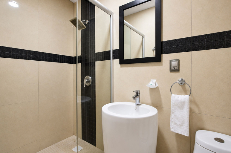 Bathroom 4, Aruma Suites, Cozumel