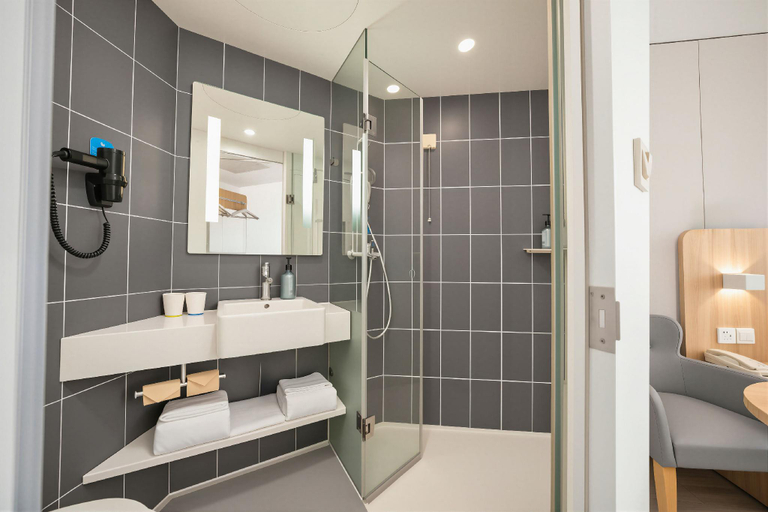 Bathroom 5, Hanting Hotel Beijing Tian'anmen Square, Beijing