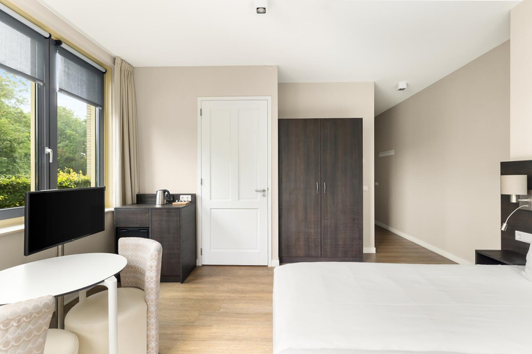 Bedroom, Mezger Lodges, Veere