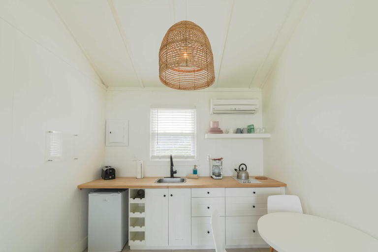 Private kitchenette, Breakers Montauk, Suffolk