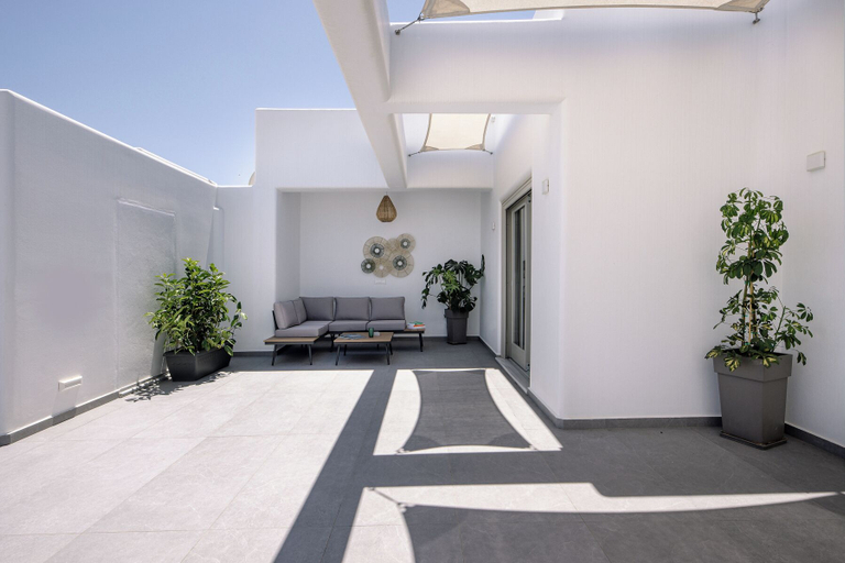 Terrace/patio 2, Trinity Secret Villas, South Aegean