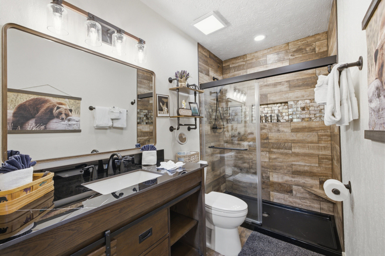 Bathroom 3, Webster Lodge At Covemont 3 Bedroom Cabin, Sevier
