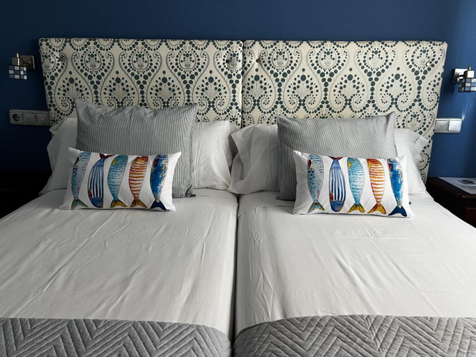 Bedroom 3, HOSTAL TREVELEZ, Almería