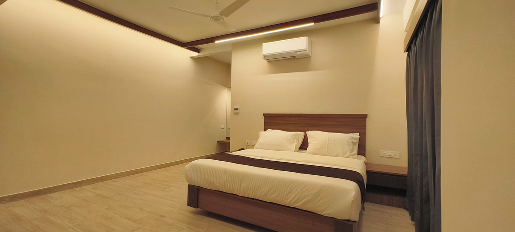 Room 3, Sarada Grand, Kancheepuram