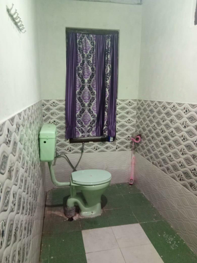 Bathroom 5, Vamoose Anugraha, Darjiling