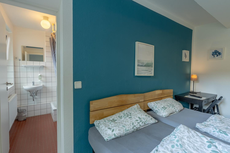 Bedroom 3, Flensbed Hotel & Hostel, Flensburg