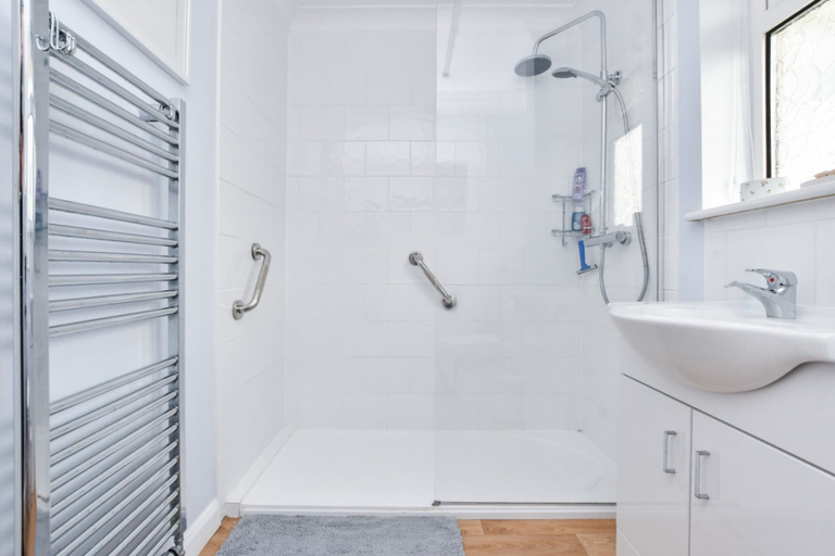 Bathroom 2, Amazing Beachside 2Bd Family Home With Garden, Kent