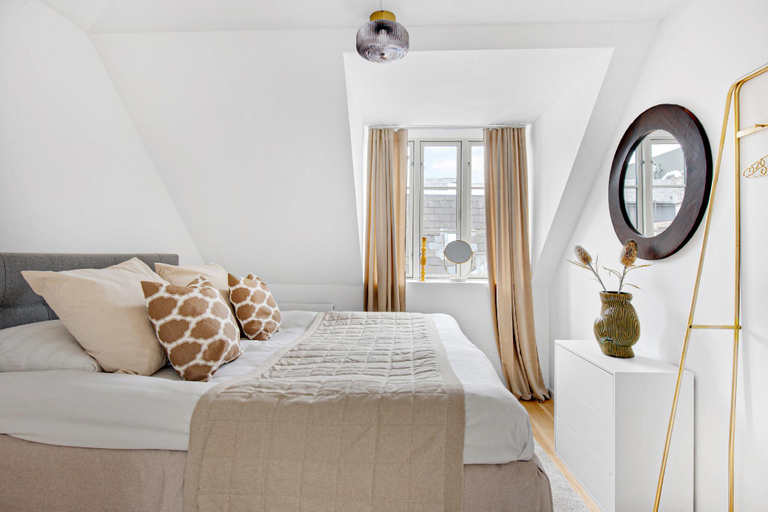 Bedroom 2, Spacious and Bright 1 bedroom apartment with terrace in central Copenhagen, Copenhagen