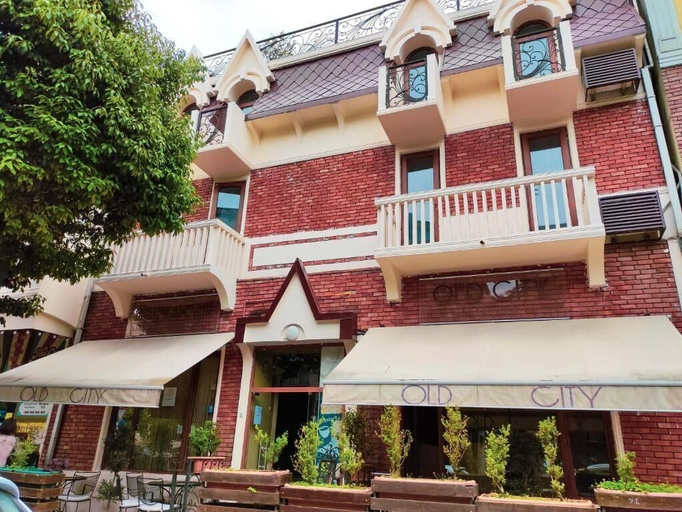 Exterior & Views, Old city apart hotel, Batumi
