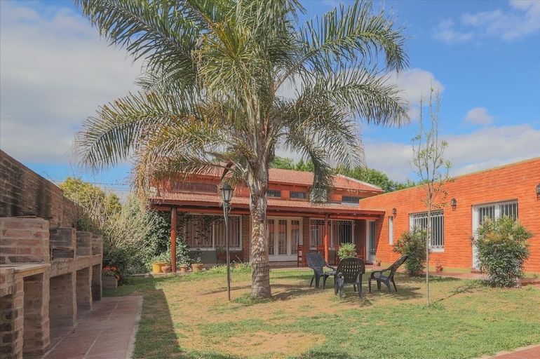 Exterior & Views, Posada d'lua, Santa María