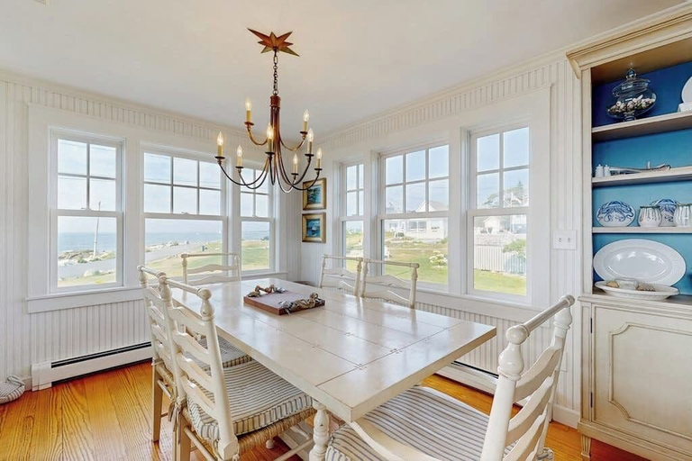 Room 2, Oceanfront Home Incredible Ocean Views, Deck & Location, Lincoln