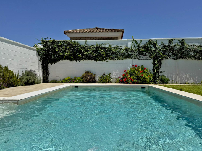 Sport & Beauty 2, Villa Victoria - Ole Solutions, Cádiz