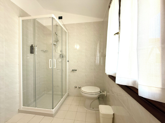 Bathroom 4, HOTEL GRAN CASA, Treviso