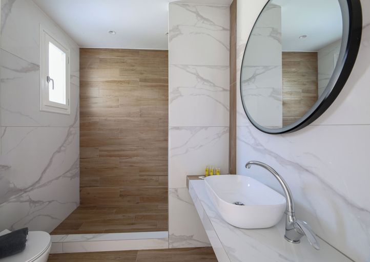 Bathroom 4, Queen Bee Naxos Elegant Apartments, South Aegean