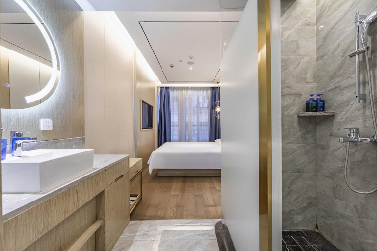 Bathroom 4, Hanting Hotel Shanghai Shaanxi South Road Metro Station, Shanghai