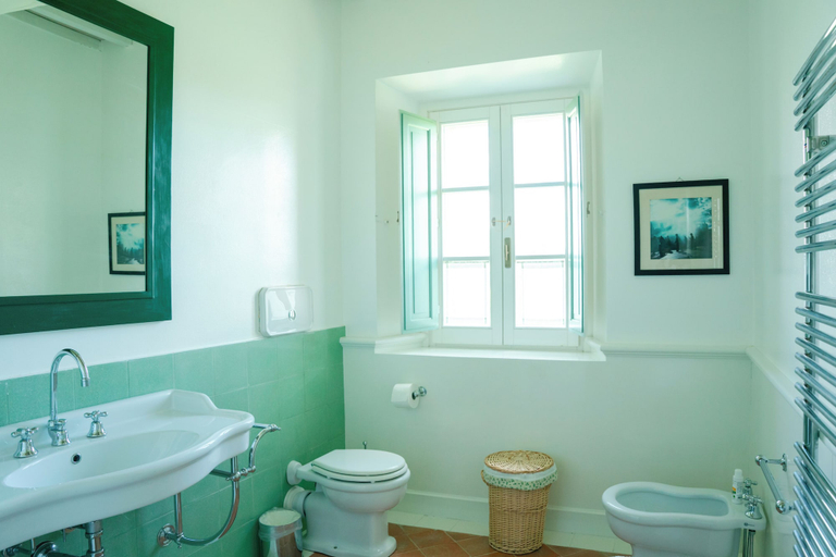 Bathroom 5, Dimora DiVino, Siena