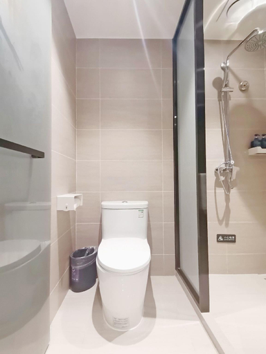 Bathroom 3, Hanting Hotel Beijing Happy Valley Fatou Subway Station, Beijing