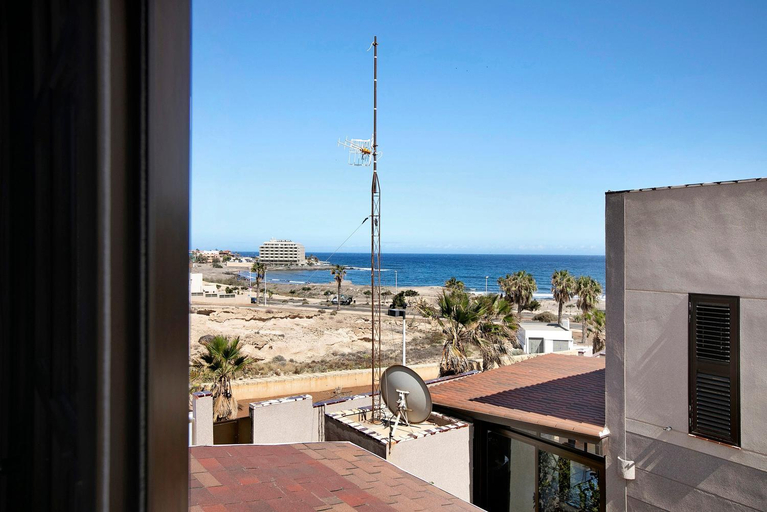 Others 3, Residencial Maresia el Medano, Santa Cruz de Tenerife