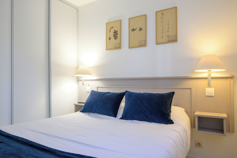 Bedroom 3, Le Petit Bois, Charente-Maritime