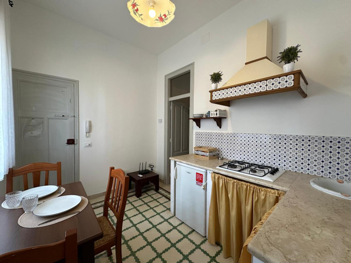 Others 3, Aura Apartments, Trapani