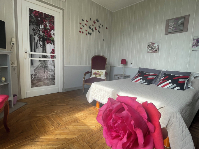 Bedroom 4, Le Châlet des Vignes, Dordogne