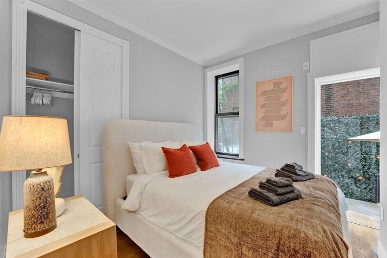 Interior 3, Modern 2BR With Private Garden - In Gramercy Park, New York