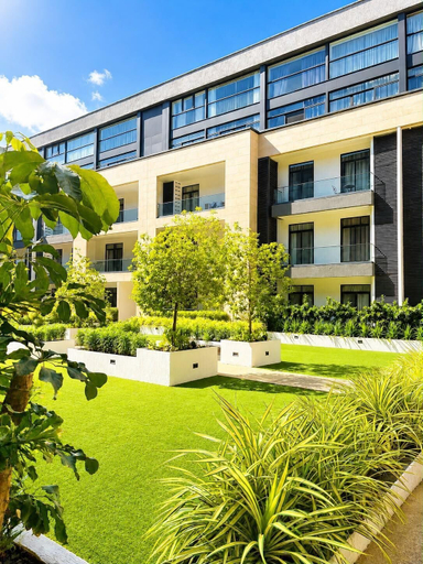 Exterior 4, Embassy C113.1, Accra
