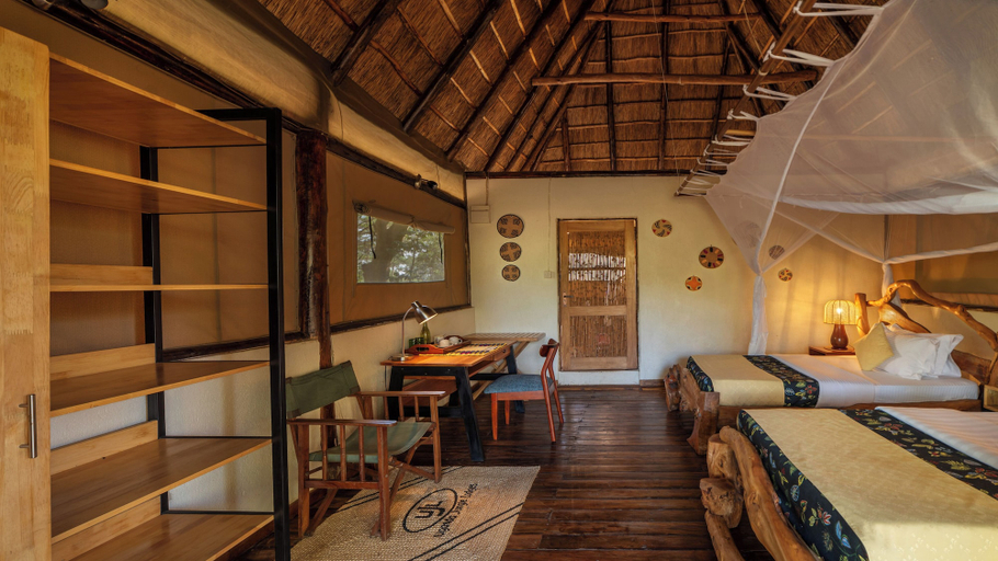 Bedroom 2, Ishasha Jungle Lodge, Kinkiizi