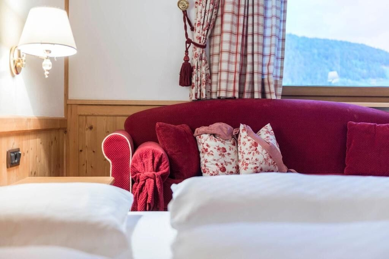 Bedroom 4, Hotel Onach, Bolzano
