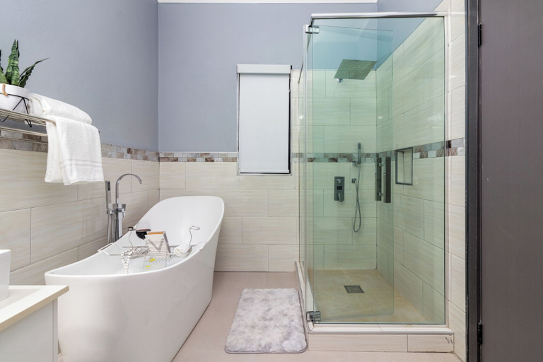 Bathroom 3, Coastal Escape in Tower Isle BeachNearby