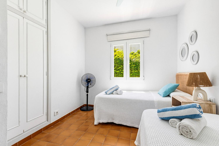 Others 5, Villa Truvi, Baleares
