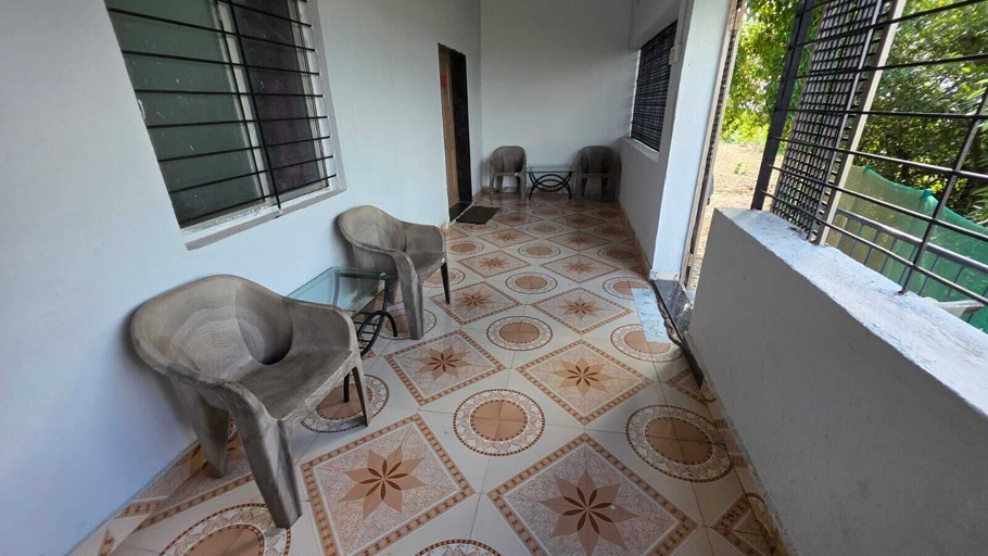 Terrace/patio 4, Hotel Dwarka, Kolhapur
