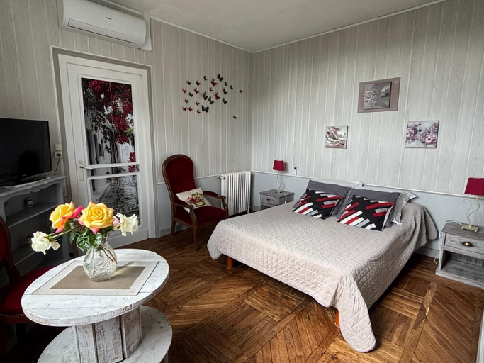 Bedroom 3, Le Châlet des Vignes, Dordogne