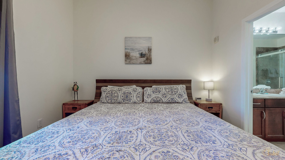 Interior 5, Laketown Wharf 2135, Bay