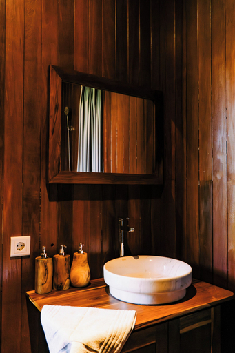 Bathroom 5, Samada Work Life Canggu, Badung