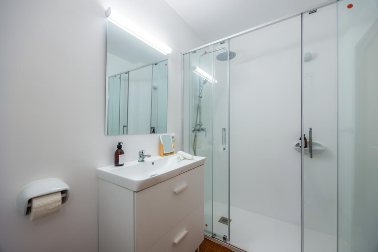 Bathroom 4, Apartamentos Colonia Sant Jordi, Baleares
