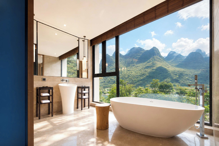 Bathroom 4, The Blossom Dreamscape Boutique Hotel - Yulong River Branch - Free Buffet Breakfast & Laundry Facilities & Tailor Made Tours, Guilin