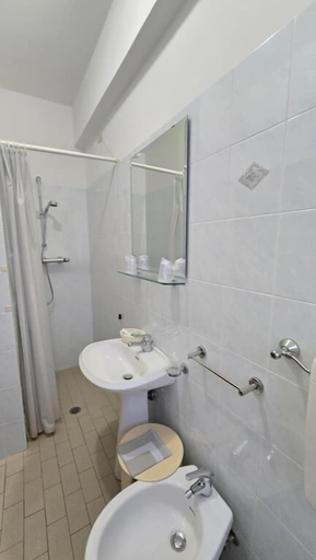 Bathroom 4, Hotel Leonardo, Forli' - Cesena