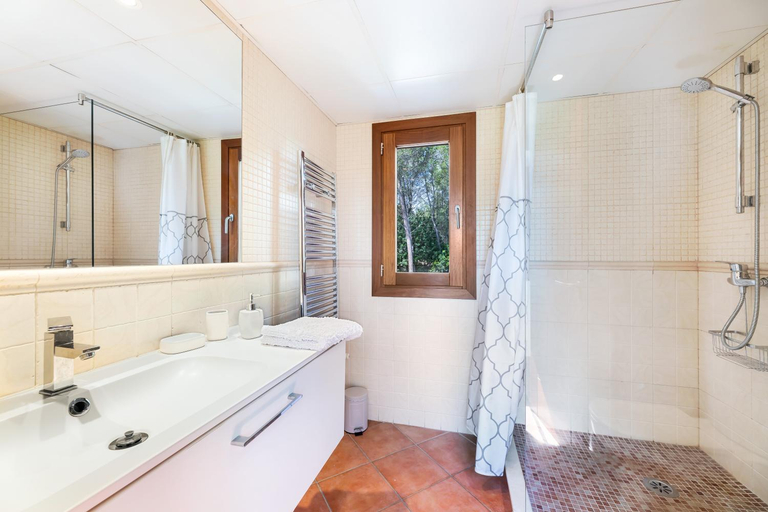 Bathroom 4, Villa Jacelia entre Pollenca y Alcudia, Baleares