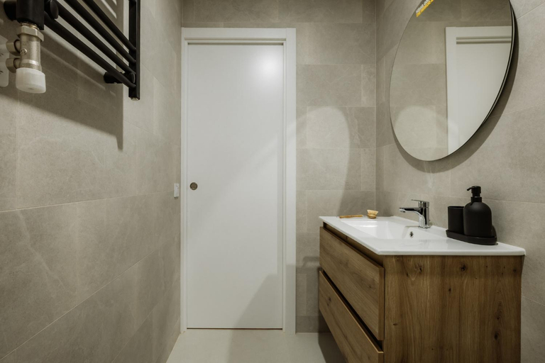 Bathroom 3, Aticco Living Gracia - Apartments Rooftop, Barcelona