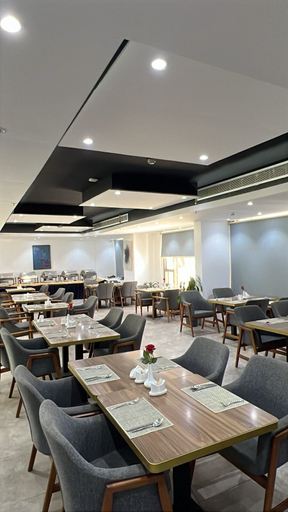 Restaurant 5, Medhal Hotel, Jeddah