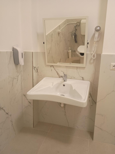 Bathroom 5, Hotel Corvetto Milano, Milano