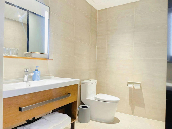 Bathroom 3, Hanting Hotel Qingdao Huangdao Wangtai Town, Qingdao