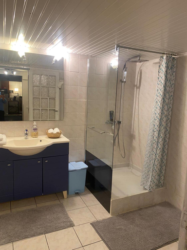 Bathroom 2, Chambre sur Eysines, Gironde