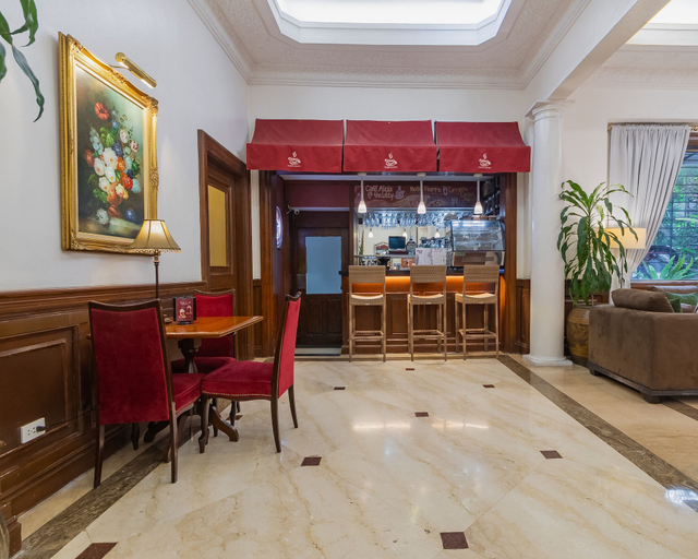 Food & Drinks 5, Orchid Garden Suites, Pasay City