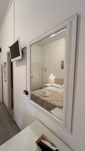 Bedroom 2, Hotel Lucerna, Forli' - Cesena