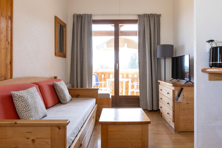 Bedroom 3, Residence Odalys Les Chalets d'Evian, Haute-Savoie